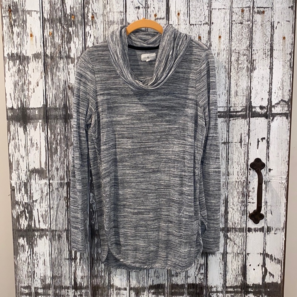 Lou & Grey marled gray cowl neck lightweight top